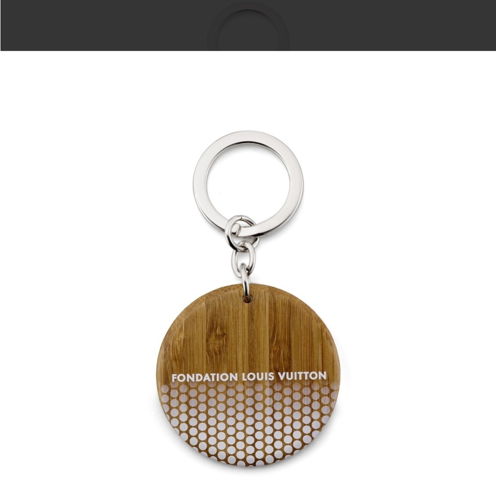 Foundation Louis Vuitton Wood and Silver Keychain